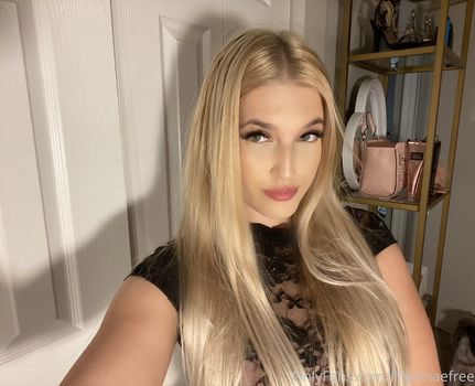 lillyxmaefree