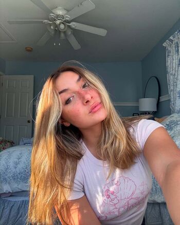 Lindsay Sento