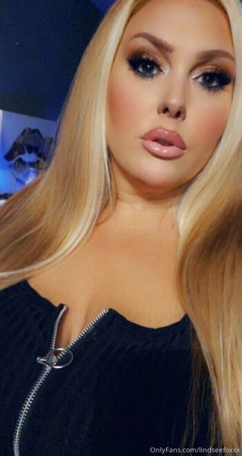 lindseefoxxx