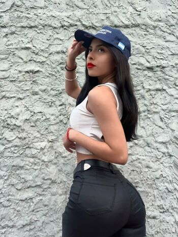 Lisa Caro