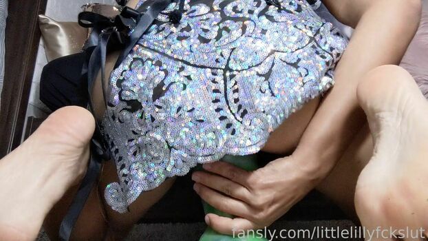 littlelillyfckslut