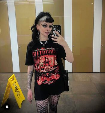 Livingdeadgxrl