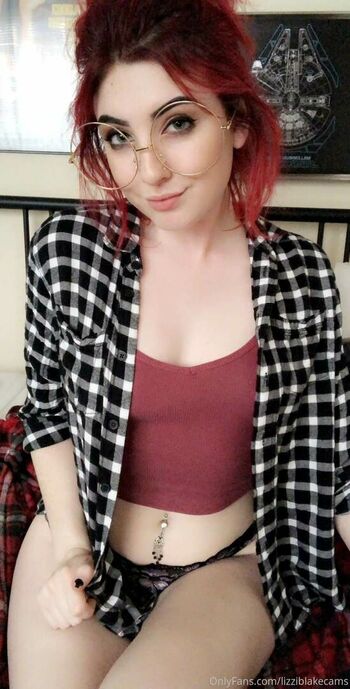 Lizzi Blake