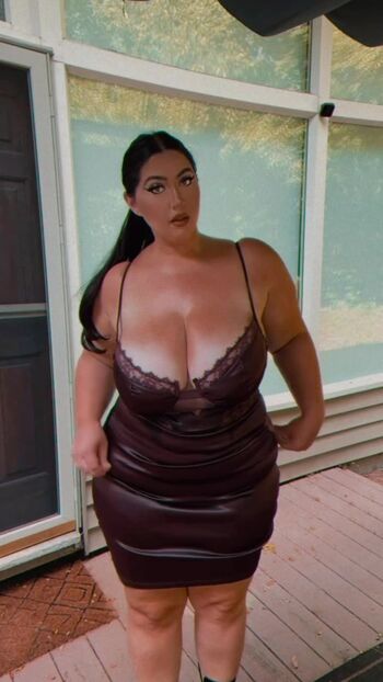 Lizzy B