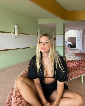 Lola Indigo
