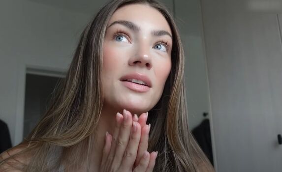 Lorena Rae