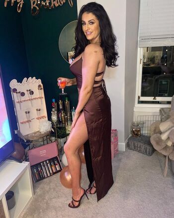 Lynsey B