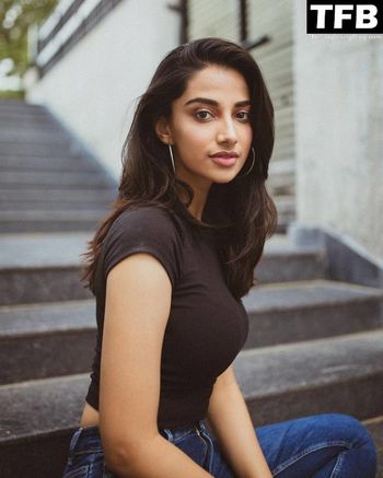 Meenakshii Chaudhary
