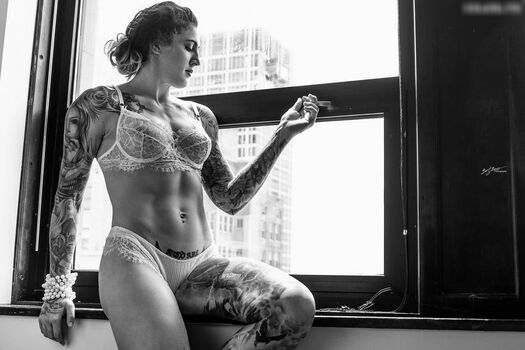 megan_anderson