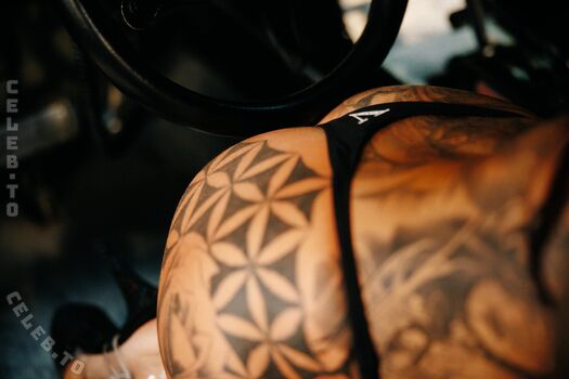 Meli Lakic (Melinkbubblebutt)