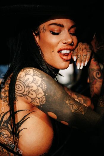 Meli Lakic (Melinkbubblebutt)