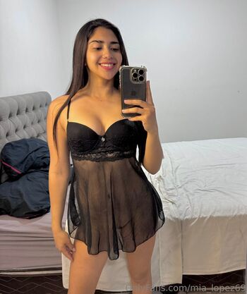 mia_lopez_g