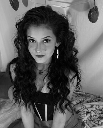 mikayla_fh