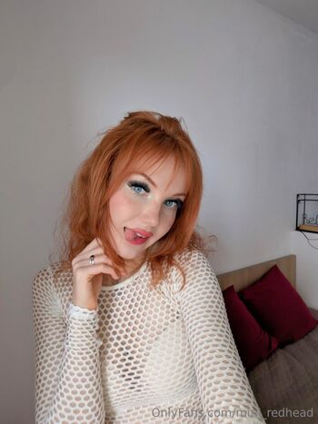 Mini_redhead