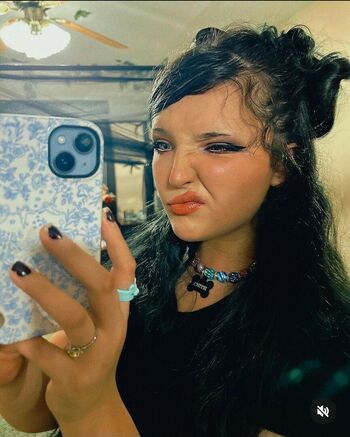 miss.molotov