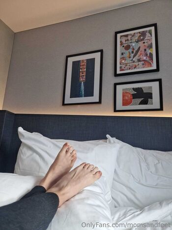 momsandfeet