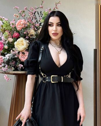 Morgana Threnody in Velvet