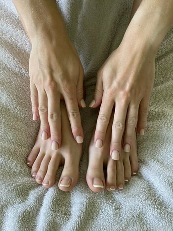 myposedtoes