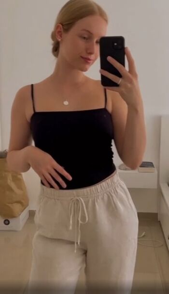 Nadine von relaxASMR