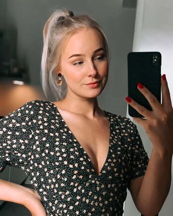 Nienke Helthuis