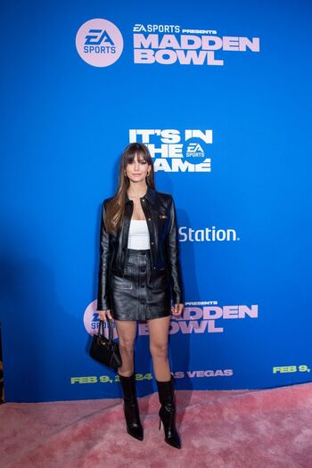Nina Dobrev