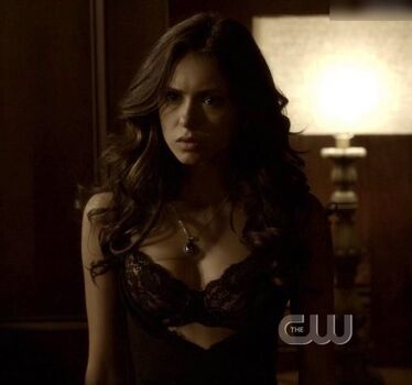 Nina Dobrev