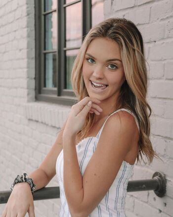 Paige Mackenzie