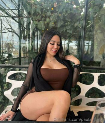 paula_flores