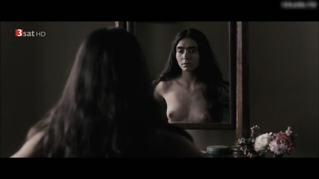 Pegah Ferydoni