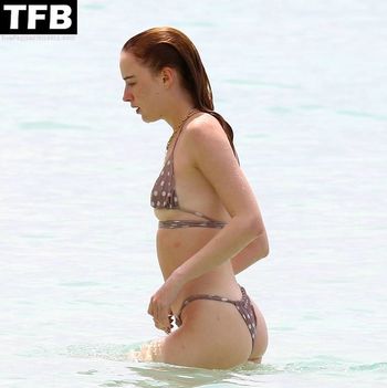 Phoebe Dynevor