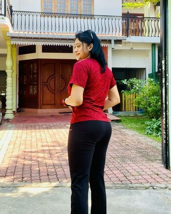 Piumi Hansamali