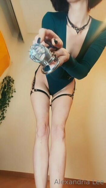 queenbeealexandrialee