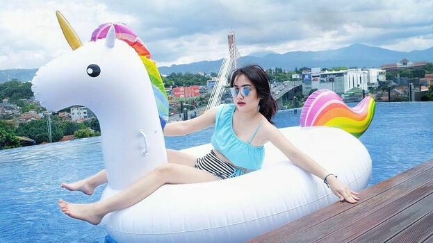 Ratu Desmi Azalia