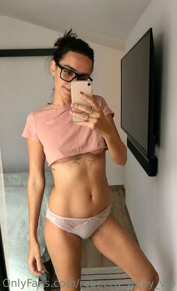 rebeccawifeyfreee