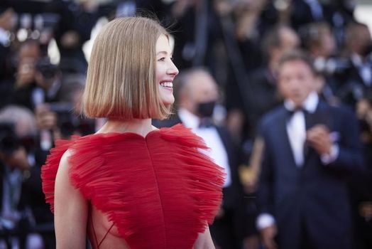 Rosamund Pike