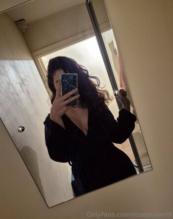 Rosepxoxo98
