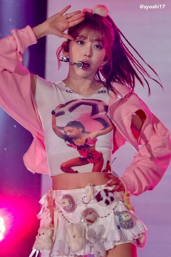 Sakura Miyawaki 宮脇 咲良
