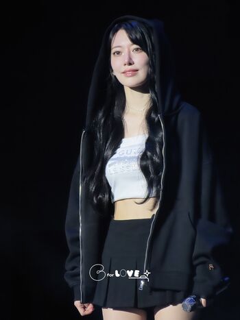 Sakura Miyawaki 宮脇 咲良