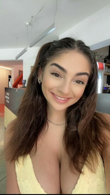 Sami Brielle