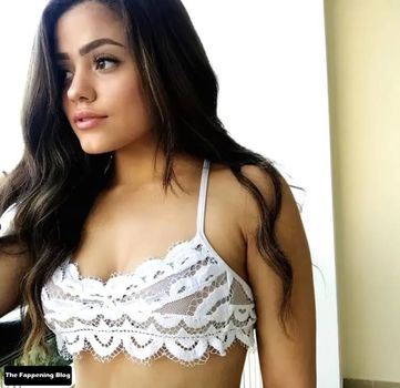 Sarah Jeffery