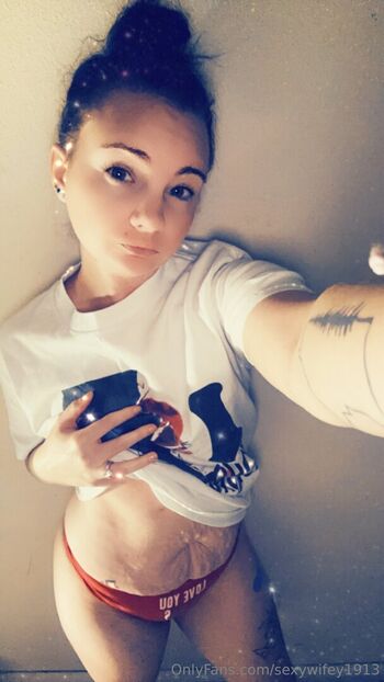 sexywifey1913