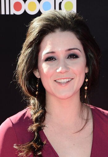 Shannon Woodward