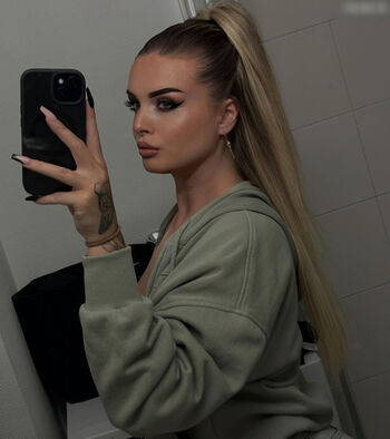 Shirley.Ptzr