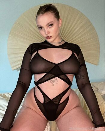 silkylace0