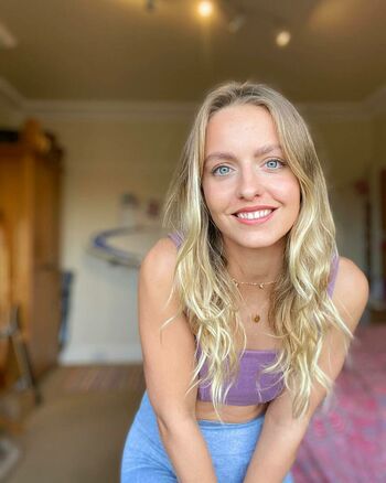 skyblondee