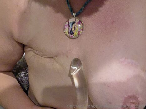 slightlymutilatedgoddess