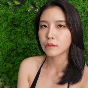 Soo Hee