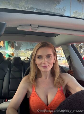 sophiaa_blazee