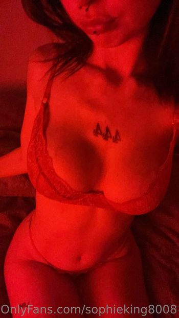 sophieking8008