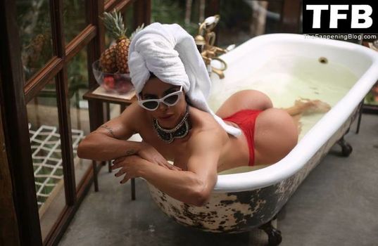 Suzy Cortez